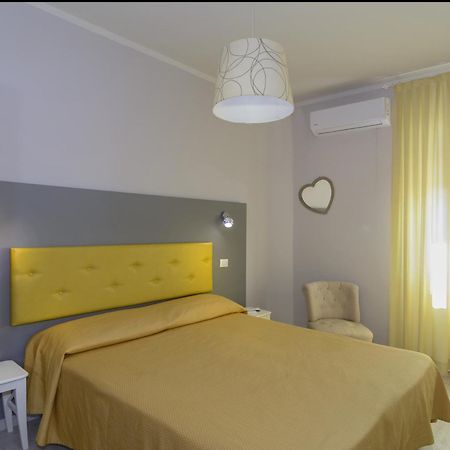City Hotel Viareggio Room photo