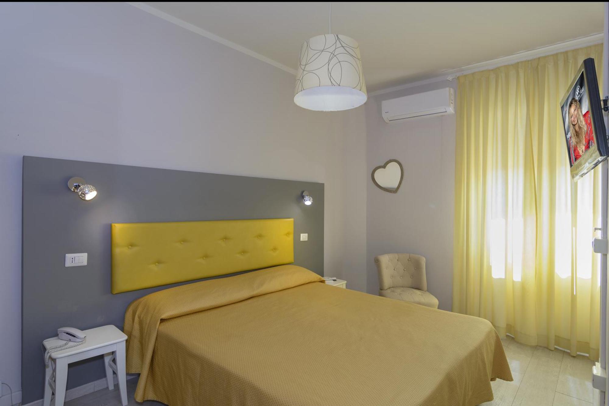 City Hotel Viareggio Room photo